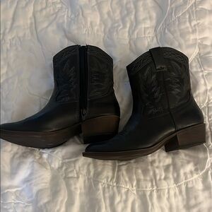 Coconut by Matisse purchased at Free People Black Western Ankle Booties NWOT